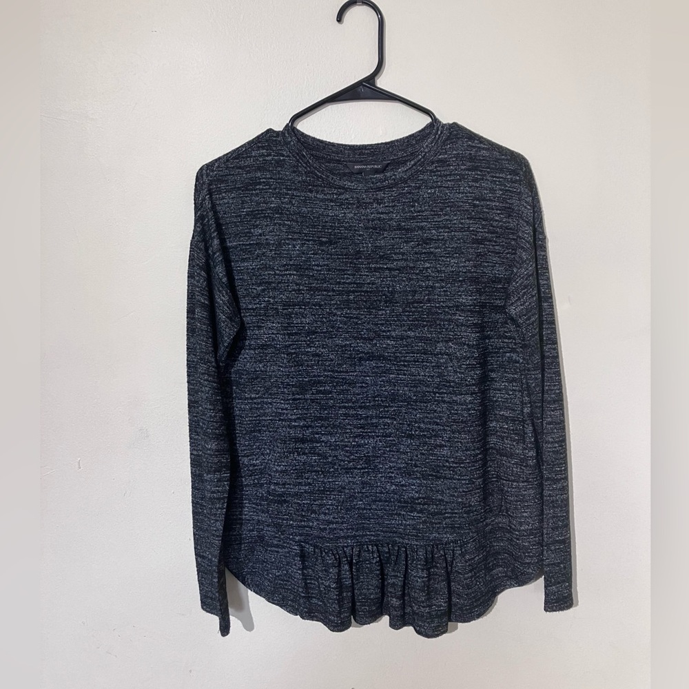 Banana Republic sweater. Size XS.